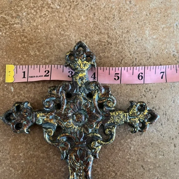 Ornate Brass Bronze Metal Wall Cross - Picture 3 of 4
